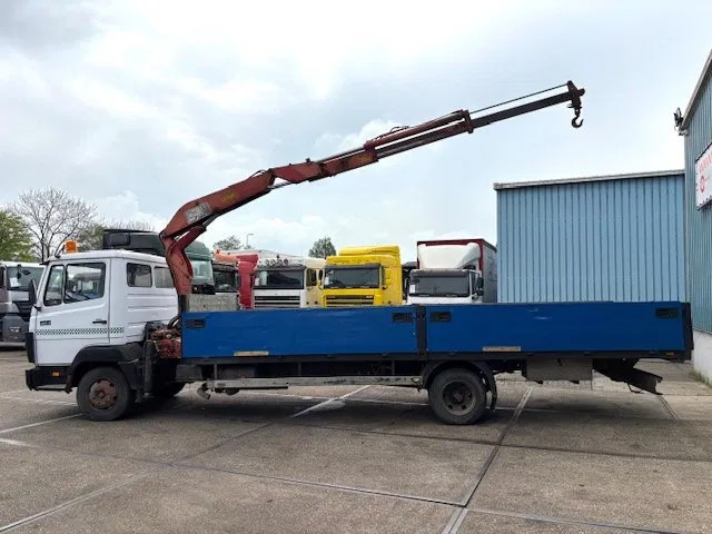 Mercedes-Benz 914 K (ORIGINAL DUTCH) WITH OPEN BOX & HIAB 650 CRANE (6-CILINDER / FULL STEEL SUSPENSION / MANUAL GEARBOX) - Crane truck: picture 5 Mercedes-Benz 914 K (ORIGINAL DUTCH) WITH OPEN BOX & HIAB 650 CRANE (6-CILINDER / FULL STEEL SUSPENSION / MANUAL GEARBOX) - Crane truck: picture 5