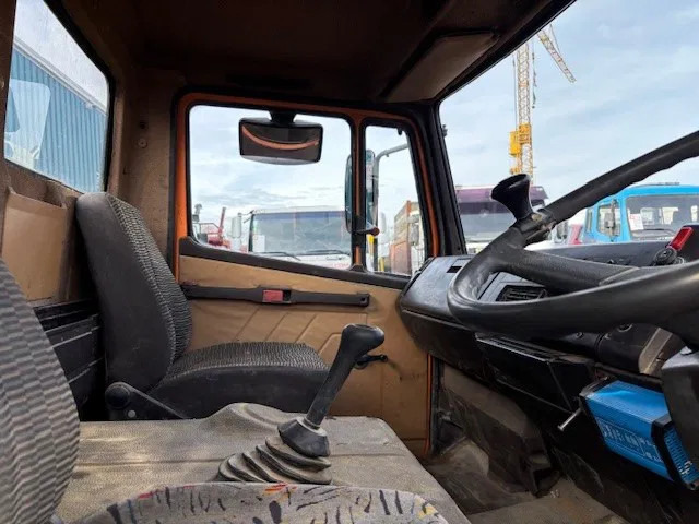 Tank truck Mercedes-Benz 914 KO RHD 4x2 FULL STEEL TANK TRUCK (6-CILINDER ENGINE / MANUAL GEARBOX / FULL STEEL SUSPENSION): picture 9 Tank truck Mercedes-Benz 914 KO RHD 4x2 FULL STEEL TANK TRUCK (6-CILINDER ENGINE / MANUAL GEARBOX / FULL STEEL SUSPENSION): picture 9