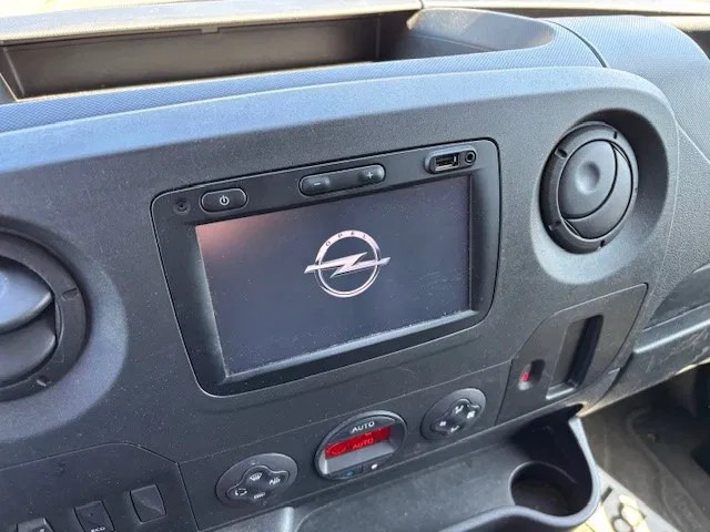 Leasing of Opel Movano T3300 2.4CDTI L1H1 (EURO 6 / 6 GEARS MANUAL GEARBOX / AIRCONDITIONING / APPLE CARPLAY / REAR VIEW CAMERA / ETC) Opel Movano T3300 2.4CDTI L1H1 (EURO 6 / 6 GEARS MANUAL GEARBOX / AIRCONDITIONING / APPLE CARPLAY / REAR VIEW CAMERA / ETC): picture 10