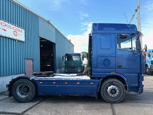 DAF 95.380 XF SPACECAB (EURO 2 / ZF16 MANUAL GEARBOX / HYDRAULIC KIT / P.T.O. / SIDE SKIRTS / AIRCONDITIONING) - Tractor unit: picture 4 DAF 95.380 XF SPACECAB (EURO 2 / ZF16 MANUAL GEARBOX / HYDRAULIC KIT / P.T.O. / SIDE SKIRTS / AIRCONDITIONING) - Tractor unit: picture 4
