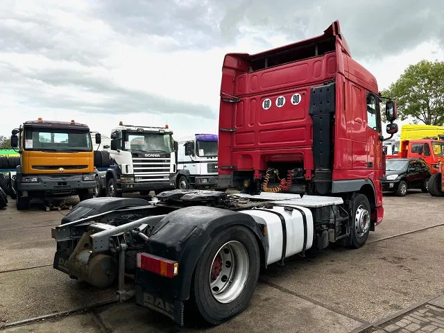 DAF XF 105.460 SPACECAB (ZF16 MANUAL GEARBOX / MX-BRAKE / 870+430 LITER TANK / AIRCONDITIONING / FRIDGE) - Tractor unit: picture 3 DAF XF 105.460 SPACECAB (ZF16 MANUAL GEARBOX / MX-BRAKE / 870+430 LITER TANK / AIRCONDITIONING / FRIDGE) - Tractor unit: picture 3