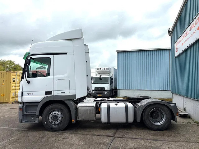 Tractor unit Mercedes-Benz Actros 1844 LS (MP2) (TELLIGENT AUTOMATIC / AIRCONDITIONING / 2x DIESELTANK / EURO 5): picture 5 Tractor unit Mercedes-Benz Actros 1844 LS (MP2) (TELLIGENT AUTOMATIC / AIRCONDITIONING / 2x DIESELTANK / EURO 5): picture 5