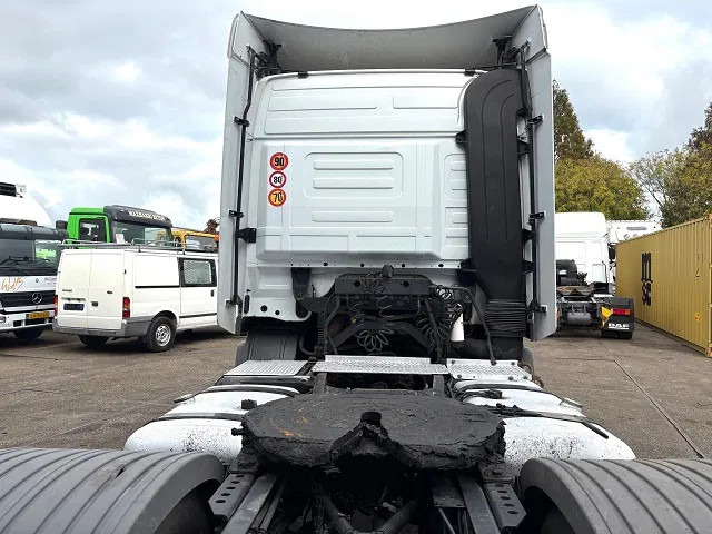 Tractor unit Mercedes-Benz Actros 1844 LS (MP2) (TELLIGENT AUTOMATIC / AIRCONDITIONING / 2x DIESELTANK / EURO 5): picture 6 Tractor unit Mercedes-Benz Actros 1844 LS (MP2) (TELLIGENT AUTOMATIC / AIRCONDITIONING / 2x DIESELTANK / EURO 5): picture 6