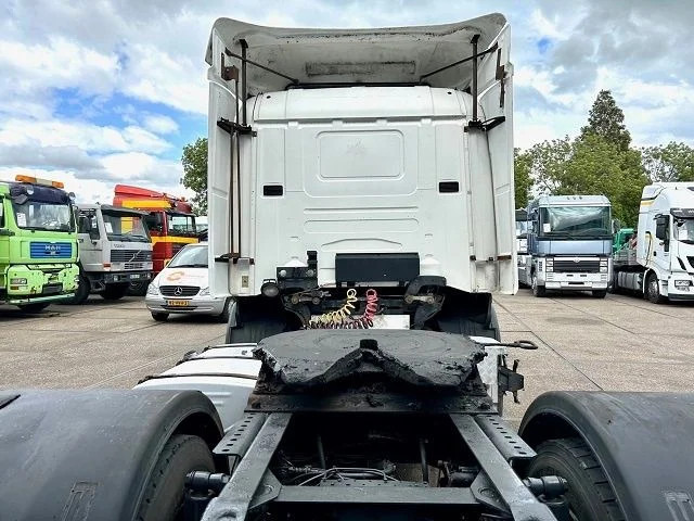 Tractor unit Scania R124-400 L 4x2 SLEEPERCAB ADR/VLG (2 FUEL LINES!!) (EURO 2 / 12 GEARS MANUAL GEARBOX / RETARDER / BLOWER / P.T.O. / AIRCONDITION: picture 10