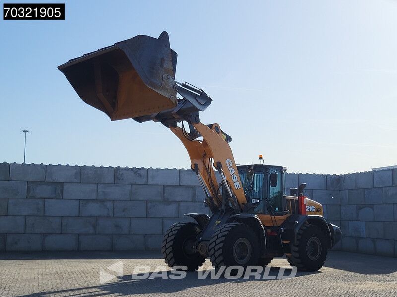 Case 921 G XR HIGH TIP BUCKET - Wheel loader: picture 3 Case 921 G XR HIGH TIP BUCKET - Wheel loader: picture 3