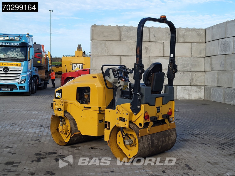 Caterpillar CB2.7 - Roller: picture 2 Caterpillar CB2.7 - Roller: picture 2