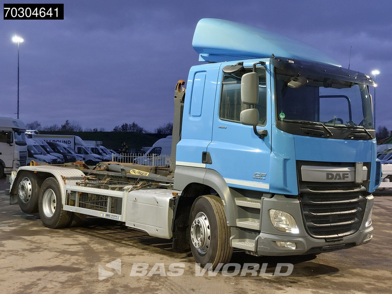 DAF CF 460 CF 6X2 Palfinger T20 -31 MPA hooklift Manual Lift-Axle Euro 6 - Hook lift truck: picture 3 DAF CF 460 CF 6X2 Palfinger T20 -31 MPA hooklift Manual Lift-Axle Euro 6 - Hook lift truck: picture 3