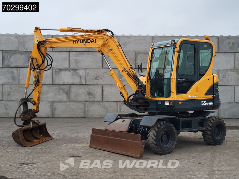 Hyundai Robex 55W-9A EPA - Wheel excavator: picture 3 Hyundai Robex 55W-9A EPA - Wheel excavator: picture 3