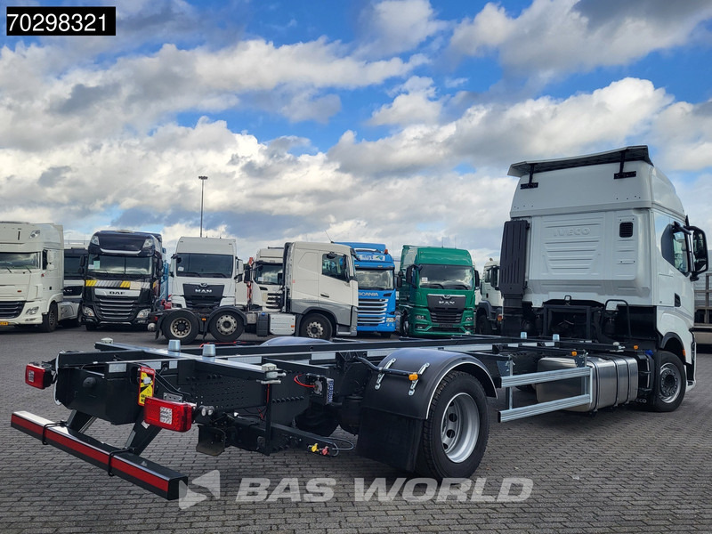 Iveco S-Way 460 4X2 NEW! BDF Navi ACC LED Automatic Euro 6 - Container transporter/ Swap body truck: picture 5 Iveco S-Way 460 4X2 NEW! BDF Navi ACC LED Automatic Euro 6 - Container transporter/ Swap body truck: picture 5