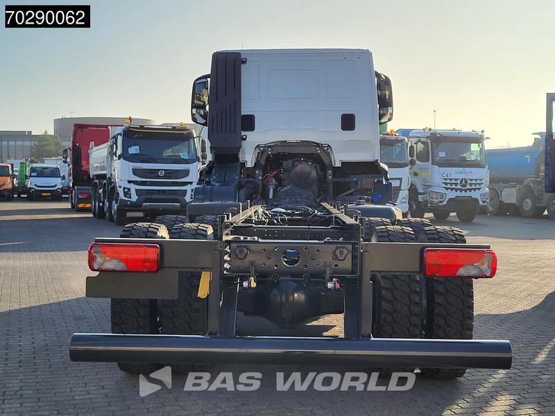 Iveco T-WAY 360 6X6 NEW! Full steel Hub Reduction Automatic Euro 6 - Cab chassis truck: picture 3 Iveco T-WAY 360 6X6 NEW! Full steel Hub Reduction Automatic Euro 6 - Cab chassis truck: picture 3