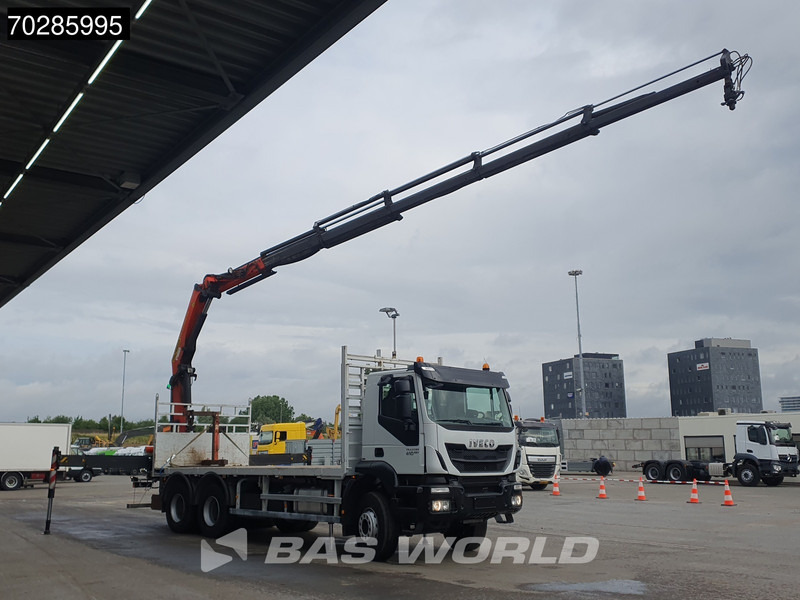 Iveco Trakker 410 6X4 Palfinger PK22002 Kran Crane Big-Axle Steelsuspension Euro 5 - Dropside/ Flatbed truck, Crane truck: picture 3 Iveco Trakker 410 6X4 Palfinger PK22002 Kran Crane Big-Axle Steelsuspension Euro 5 - Dropside/ Flatbed truck, Crane truck: picture 3