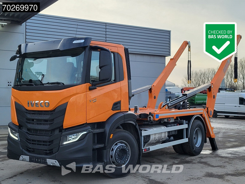 Iveco X-Way 360 4X2 NEW! HIAB 12tons skiploader Automatic Euro 6 - Skip loader truck: picture 1 Iveco X-Way 360 4X2 NEW! HIAB 12tons skiploader Automatic Euro 6 - Skip loader truck: picture 1