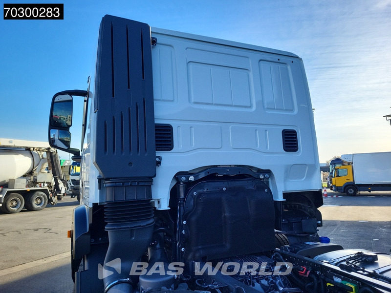 Iveco X-Way 500 X-Way 6X4 NEW 6x4 chassis Sleepercab Rear Air suspension Automatic Euro 6 - Cab chassis truck: picture 5 Iveco X-Way 500 X-Way 6X4 NEW 6x4 chassis Sleepercab Rear Air suspension Automatic Euro 6 - Cab chassis truck: picture 5