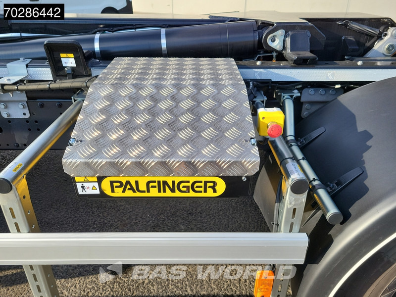 New Hook lift truck Iveco X-Way 580 6X2 NEW Palfinger PHT20SLD5 Hooklift Lift+steering Axle Automatic Navi ACC LED: picture 20