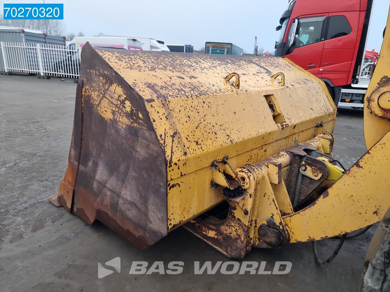 Wheel loader Komatsu WA380-6: picture 17
