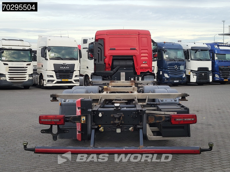 MAN TGS 26.320 TGS 6X2 ADR BDF Lift + Steering Axle Euro 6 - Container transporter/ Swap body truck: picture 3 MAN TGS 26.320 TGS 6X2 ADR BDF Lift + Steering Axle Euro 6 - Container transporter/ Swap body truck: picture 3