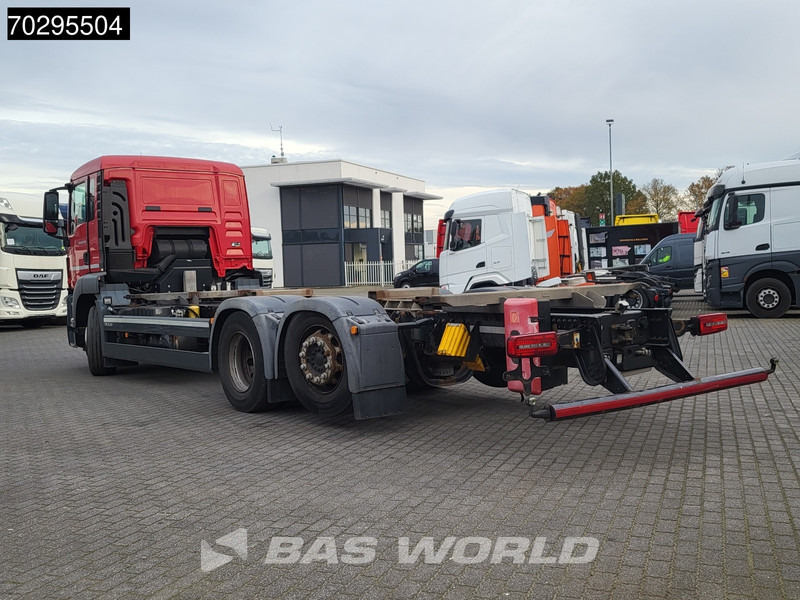 MAN TGS 26.320 TGS 6X2 ADR BDF Lift + Steering Axle Euro 6 - Container transporter/ Swap body truck: picture 2 MAN TGS 26.320 TGS 6X2 ADR BDF Lift + Steering Axle Euro 6 - Container transporter/ Swap body truck: picture 2