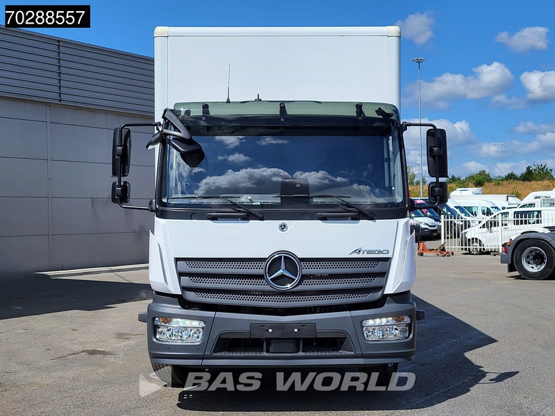 Box truck Mercedes-Benz Atego 1527 4X2 15tonner LOW Mileage! 1500kg Ladebordwand Automatic Euro 6: picture 6