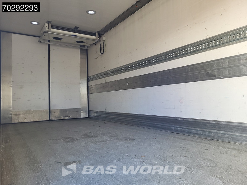 Scania R410 6X2 Lamberet Carrier Supra 1250 Mt Retarder Ladebordwand Euro 6 - Refrigerator truck: picture 3 Scania R410 6X2 Lamberet Carrier Supra 1250 Mt Retarder Ladebordwand Euro 6 - Refrigerator truck: picture 3