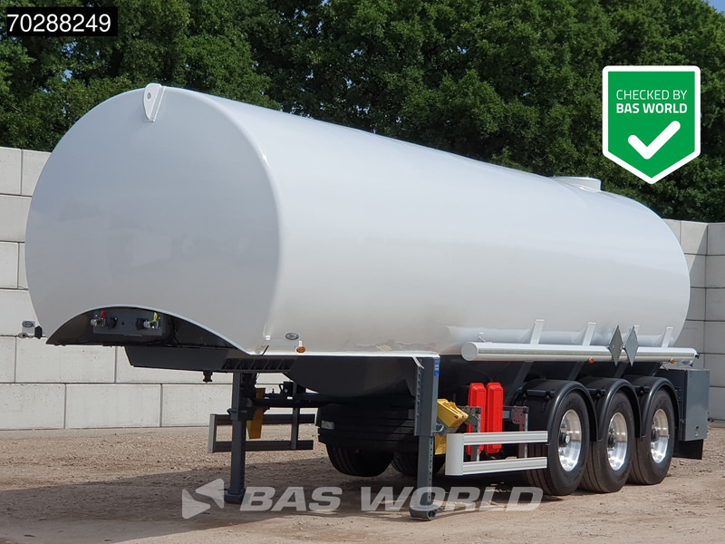Tanker Solutions CLP-36/1 New! 36.000 L Fuel Tank Liftachse - Tank semi-trailer: picture 1 Tanker Solutions CLP-36/1 New! 36.000 L Fuel Tank Liftachse - Tank semi-trailer: picture 1