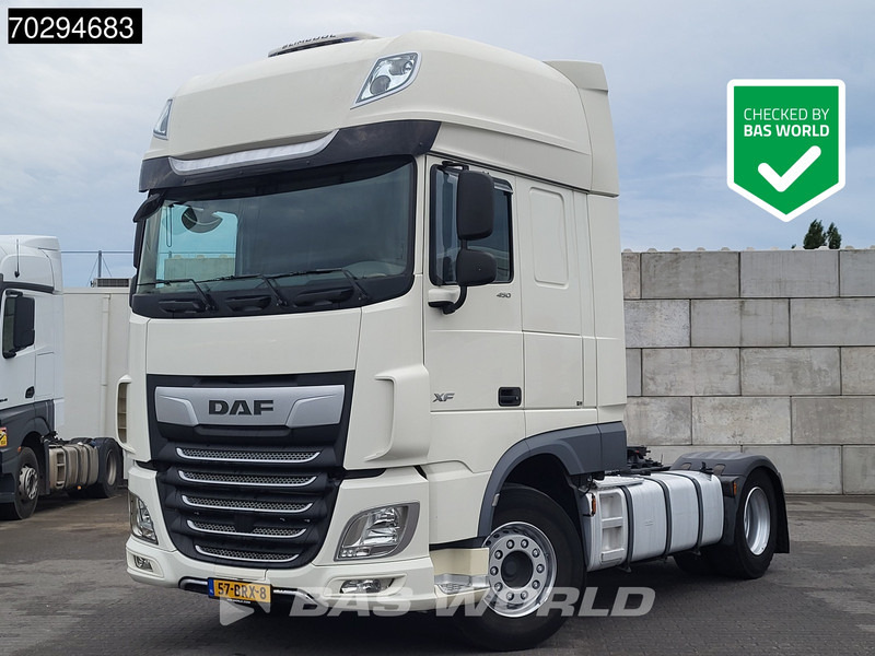 DAF XF 450 4X2 NL-Truck SSC 2xTanks Standklima ACC Euro 6 - Tractor unit: picture 1 DAF XF 450 4X2 NL-Truck SSC 2xTanks Standklima ACC Euro 6 - Tractor unit: picture 1
