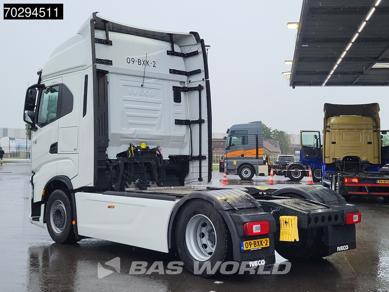 Iveco S-Way 490 4X2 NL-Truck 2xTanks Standklima ACC Navi Euro 6 - Tractor unit: picture 2 Iveco S-Way 490 4X2 NL-Truck 2xTanks Standklima ACC Navi Euro 6 - Tractor unit: picture 2