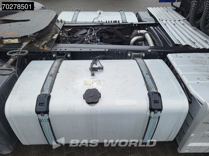 Tractor unit MAN TGX 18.460 4X2 Mega Retarder 2x Tanks Standklima: picture 12
