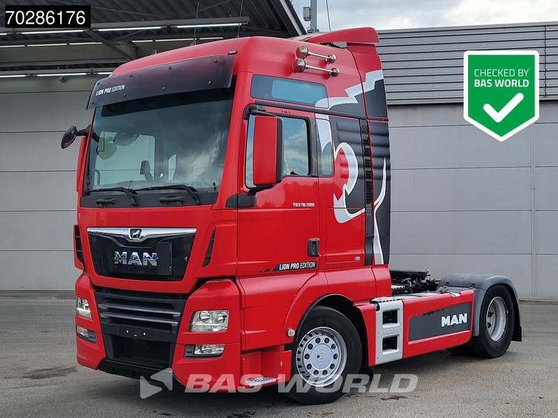 MAN TGX 18.500 4X2 XXL Retarder Xenon 2xTanks Standklima Navi ACC Euro 6 - Tractor unit: picture 1 MAN TGX 18.500 4X2 XXL Retarder Xenon 2xTanks Standklima Navi ACC Euro 6 - Tractor unit: picture 1