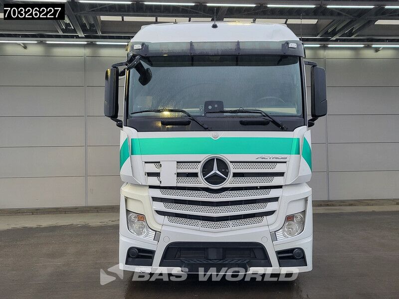 Mercedes-Benz Actros 1842 4X2 StreamSpace Mega - Tractor unit: picture 3 Mercedes-Benz Actros 1842 4X2 StreamSpace Mega - Tractor unit: picture 3