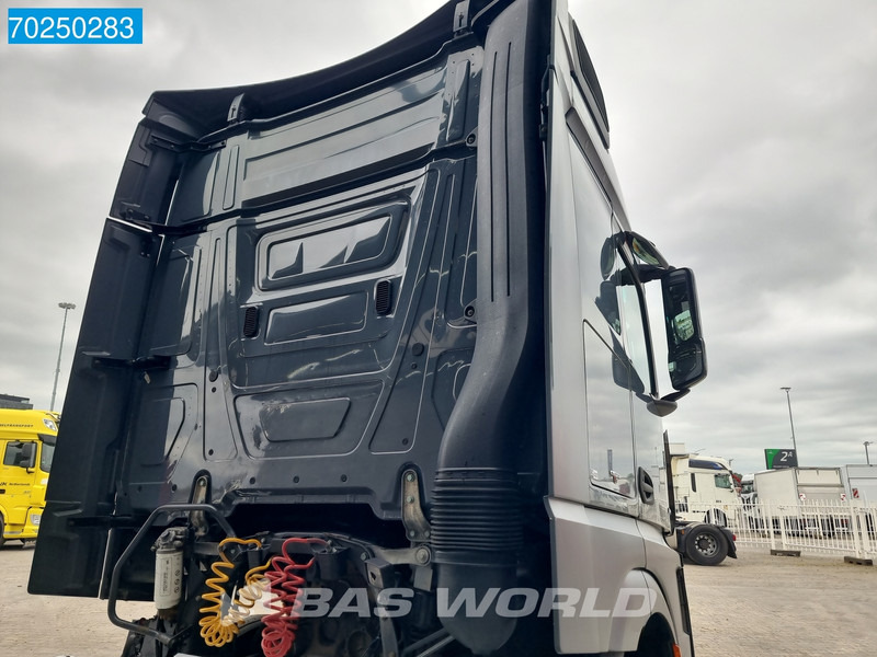 Mercedes-Benz Actros 1845 4X2 StreamSpace 2x Tanks - Tractor unit: picture 3 Mercedes-Benz Actros 1845 4X2 StreamSpace 2x Tanks - Tractor unit: picture 3
