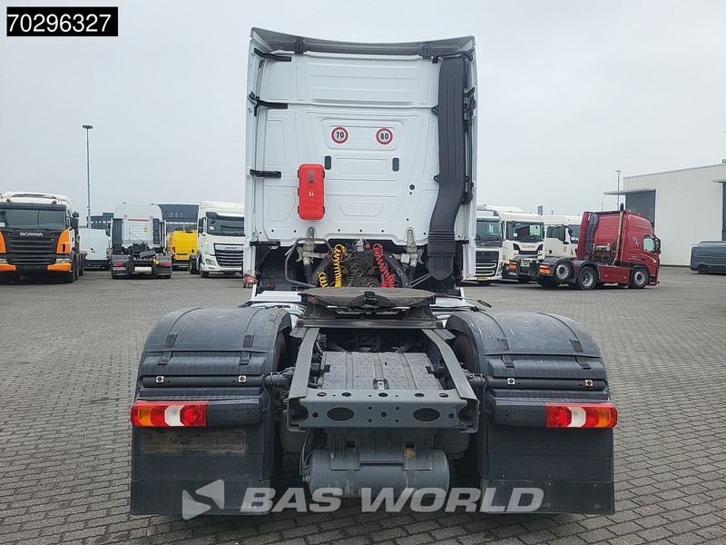 Mercedes-Benz Actros 1845 Actros 4X2 StreamSpace Retarder ADR 2xTanks Euro 6 - Tractor unit: picture 3 Mercedes-Benz Actros 1845 Actros 4X2 StreamSpace Retarder ADR 2xTanks Euro 6 - Tractor unit: picture 3