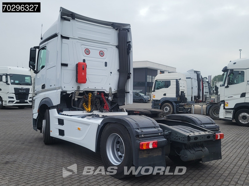 Mercedes-Benz Actros 1845 Actros 4X2 StreamSpace Retarder ADR 2xTanks Euro 6 - Tractor unit: picture 2 Mercedes-Benz Actros 1845 Actros 4X2 StreamSpace Retarder ADR 2xTanks Euro 6 - Tractor unit: picture 2