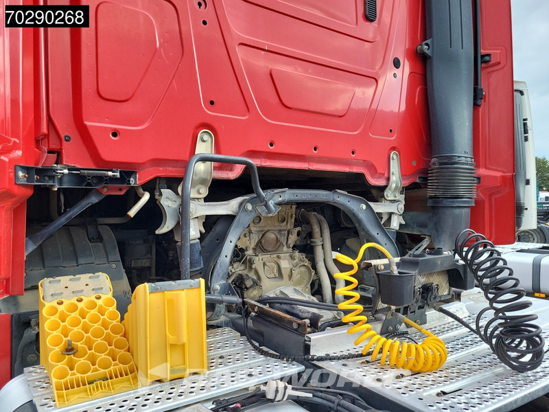 Mercedes-Benz Actros 2553 6X2 ENGINE PROBLEM! StreamSpace Retarder Liftachse Euro 6 - Tractor unit: picture 5 Mercedes-Benz Actros 2553 6X2 ENGINE PROBLEM! StreamSpace Retarder Liftachse Euro 6 - Tractor unit: picture 5