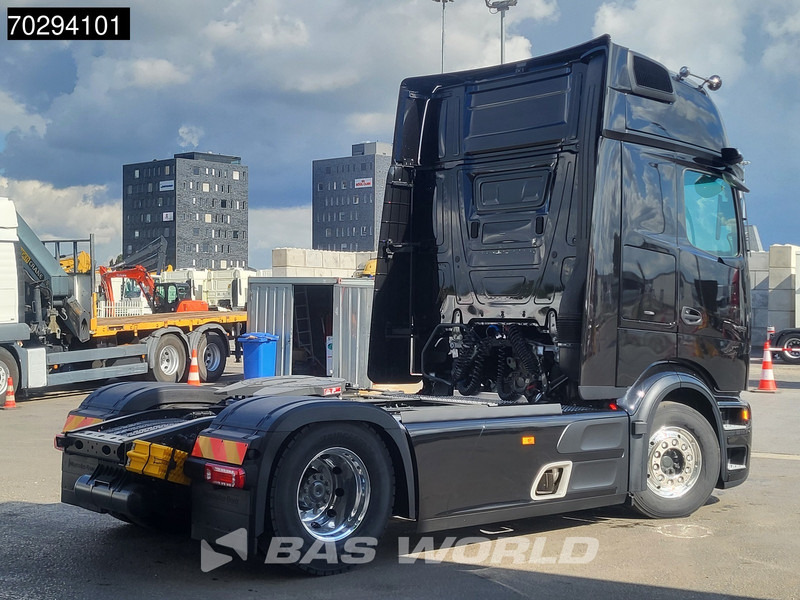 Mercedes-Benz Actros L 1863 4X2 NEW! Retarder Full-Air Leder Standklima 2x Tanks MirrorCam Navi PPC Alcoa's LED Euro 6 - Tractor unit: picture 5 Mercedes-Benz Actros L 1863 4X2 NEW! Retarder Full-Air Leder Standklima 2x Tanks MirrorCam Navi PPC Alcoa's LED Euro 6 - Tractor unit: picture 5