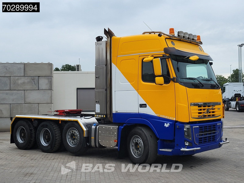 Volvo FH16 700 FH16 8X4 90T! Retarder Big-Axle Lift+Lenkachse Euro 5 - Tractor unit: picture 3 Volvo FH16 700 FH16 8X4 90T! Retarder Big-Axle Lift+Lenkachse Euro 5 - Tractor unit: picture 3