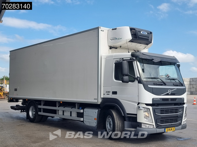 Volvo FM 330 4X2 NL-Truck Laadklep Koelmotor Euro 6 - Refrigerator truck: picture 3 Volvo FM 330 4X2 NL-Truck Laadklep Koelmotor Euro 6 - Refrigerator truck: picture 3