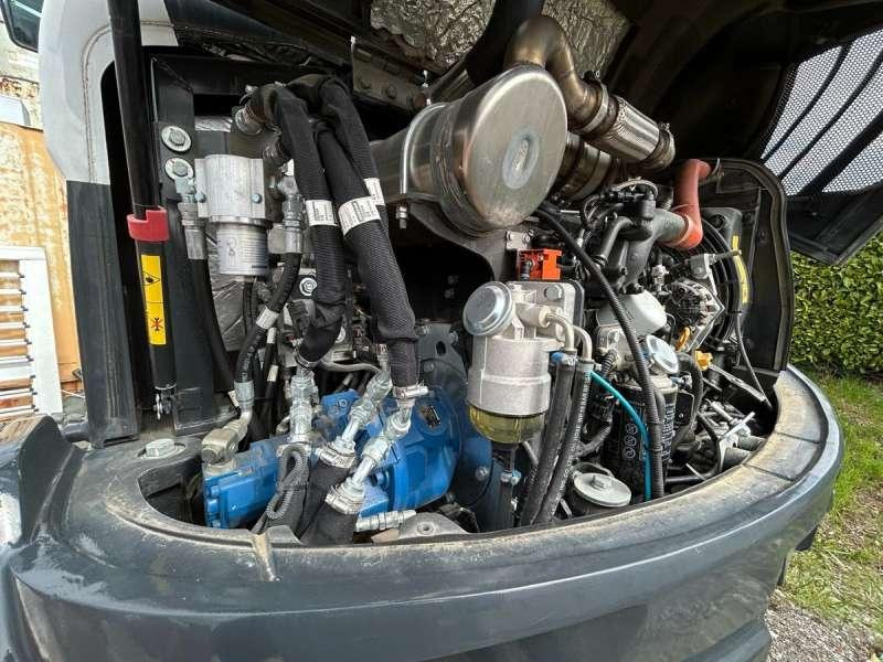 Mini excavator Bobcat E57W: picture 14