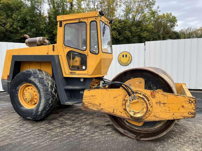Bomag BW213D - Combination roller: picture 1 Bomag BW213D - Combination roller: picture 1