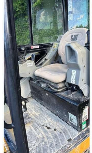 Caterpillar 302.5C - Mini excavator: picture 4 Caterpillar 302.5C - Mini excavator: picture 4