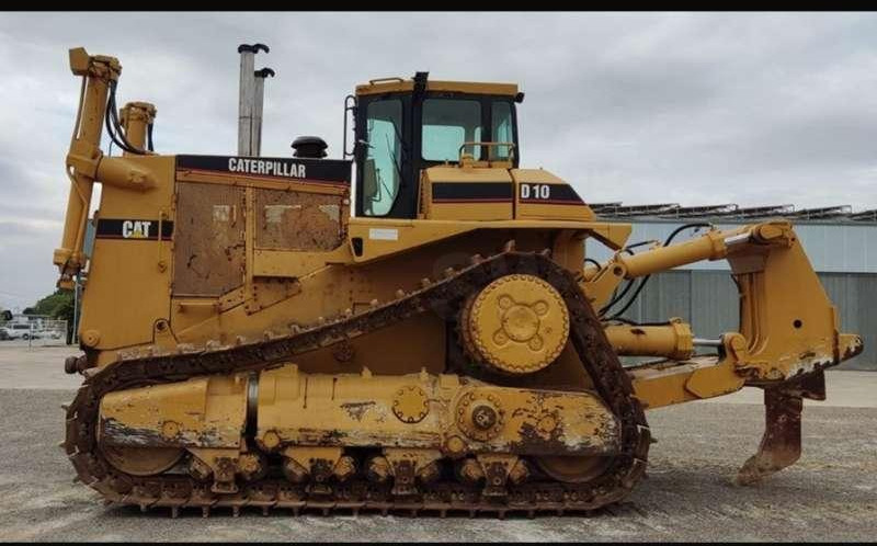 Caterpillar Bulldozer D10 DEPOT BARCELONE - Bulldozer: picture 3 Caterpillar Bulldozer D10 DEPOT BARCELONE - Bulldozer: picture 3