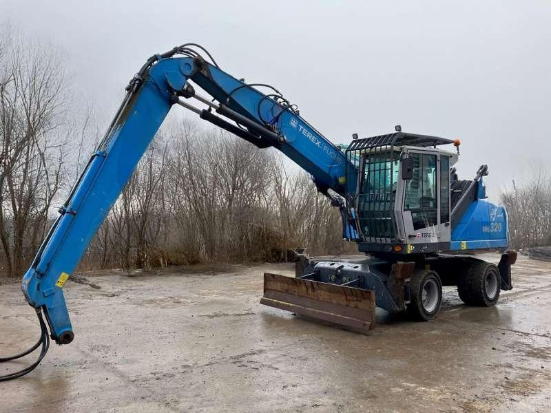 Fuchs MHL 320 - Waste/ Industry handler: picture 1 Fuchs MHL 320 - Waste/ Industry handler: picture 1