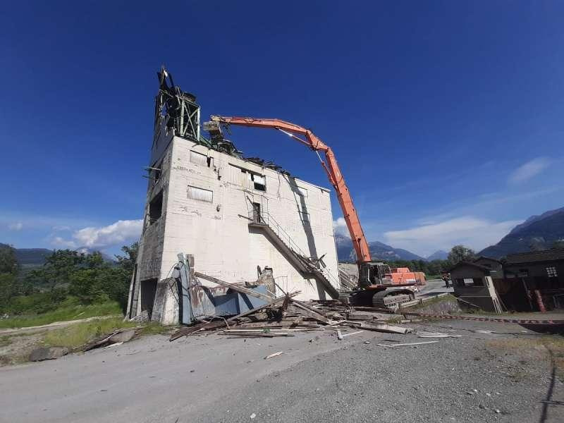 Hitachi EX400LC - Demolition excavator: picture 4 Hitachi EX400LC - Demolition excavator: picture 4