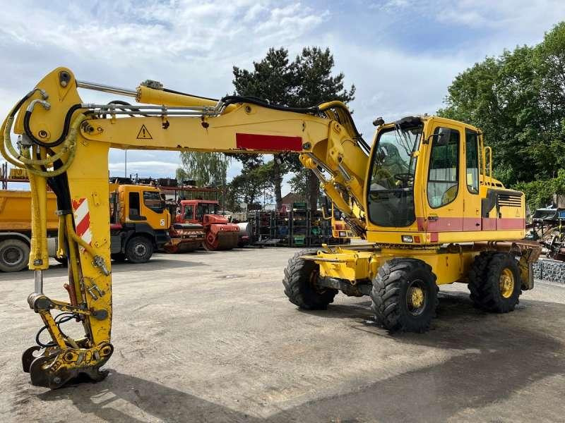 Liebherr A900 C LITRONIC - Wheel excavator: picture 3 Liebherr A900 C LITRONIC - Wheel excavator: picture 3