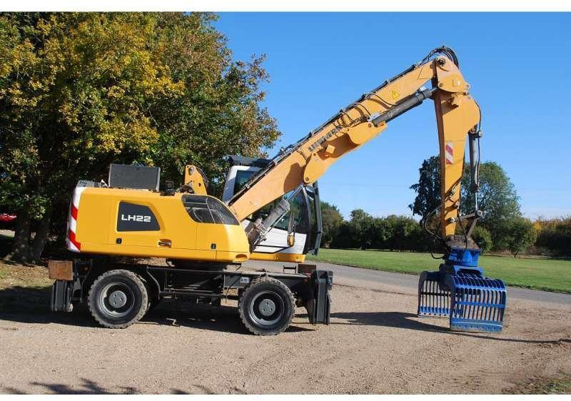 Liebherr LH22M LITRONIC - Waste/ Industry handler: picture 4 Liebherr LH22M LITRONIC - Waste/ Industry handler: picture 4