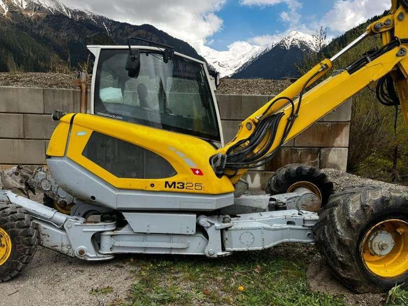 MENZI MUCK M325 - Walking excavator: picture 2 MENZI MUCK M325 - Walking excavator: picture 2