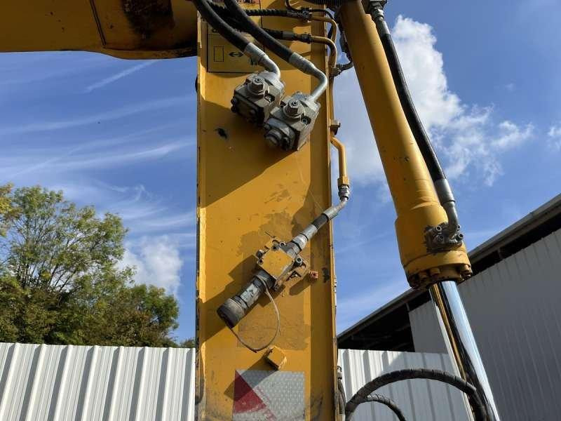 Wheel excavator Volvo EW140D: picture 15
