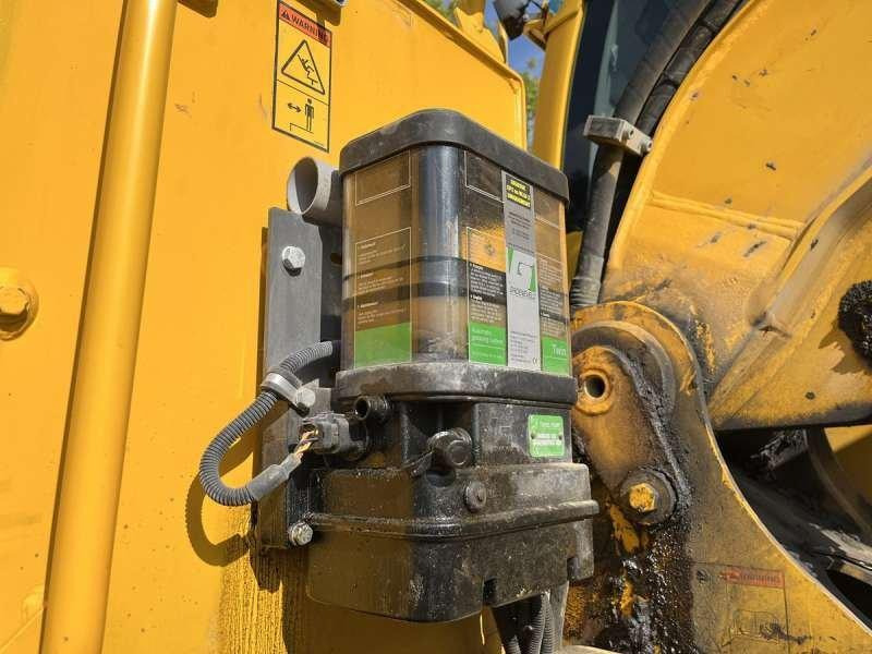 Wheel excavator Volvo EW140D: picture 30