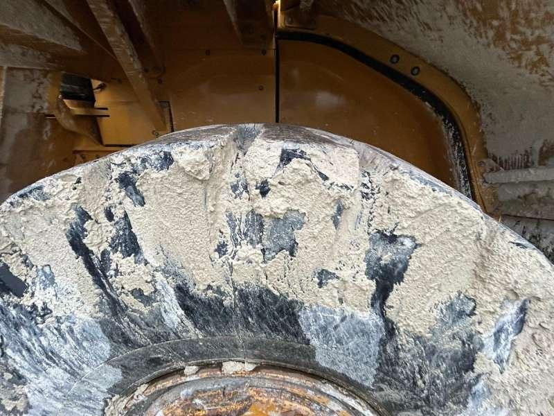 Wheel loader Volvo L220H: picture 19