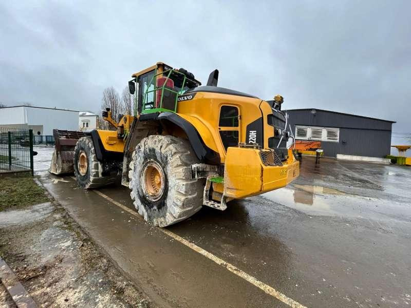 Wheel loader Volvo L220H: picture 10