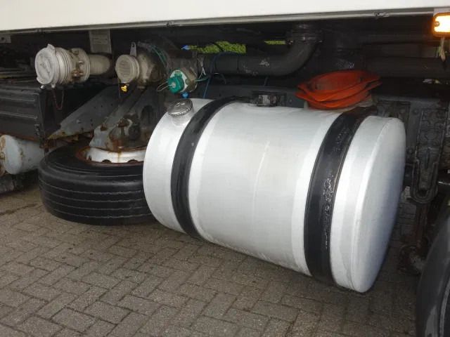 Volvo FM 360 18000 LITER,MANUALPOMP,MANUALCOUNTER - Tank truck: picture 4 Volvo FM 360 18000 LITER,MANUALPOMP,MANUALCOUNTER - Tank truck: picture 4